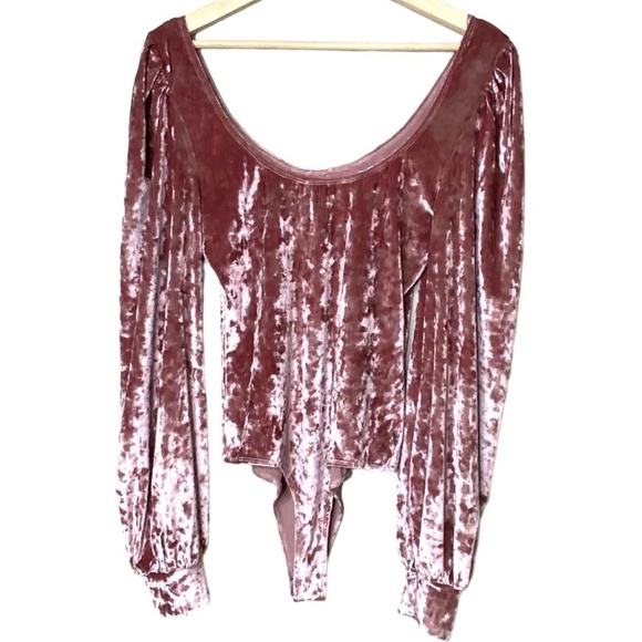 WAYF Dusty Rose Crushed Velvet Long Balloon Sleeve Bodysuit US Sz M - Picture 1 of 11